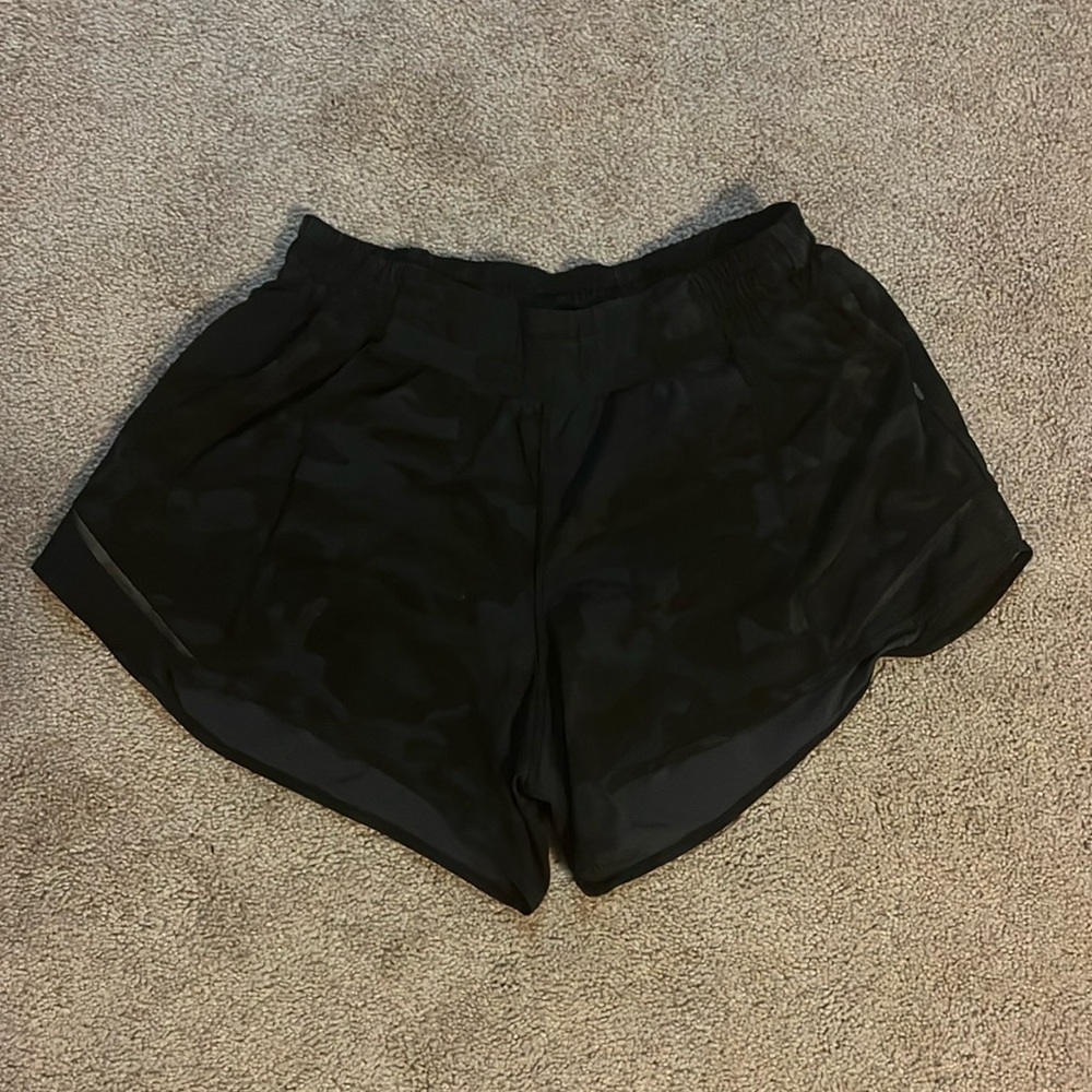 black camo hotty hot shorts